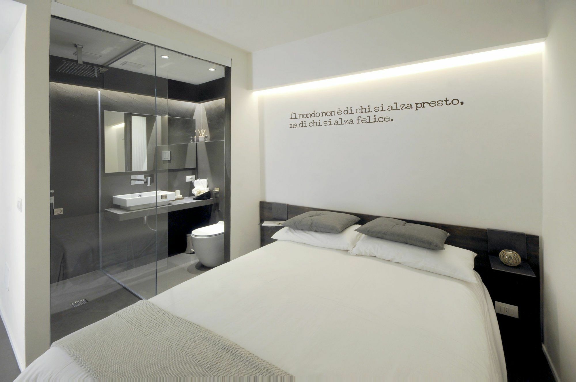 Emilia Suite Design Modena Exterior photo